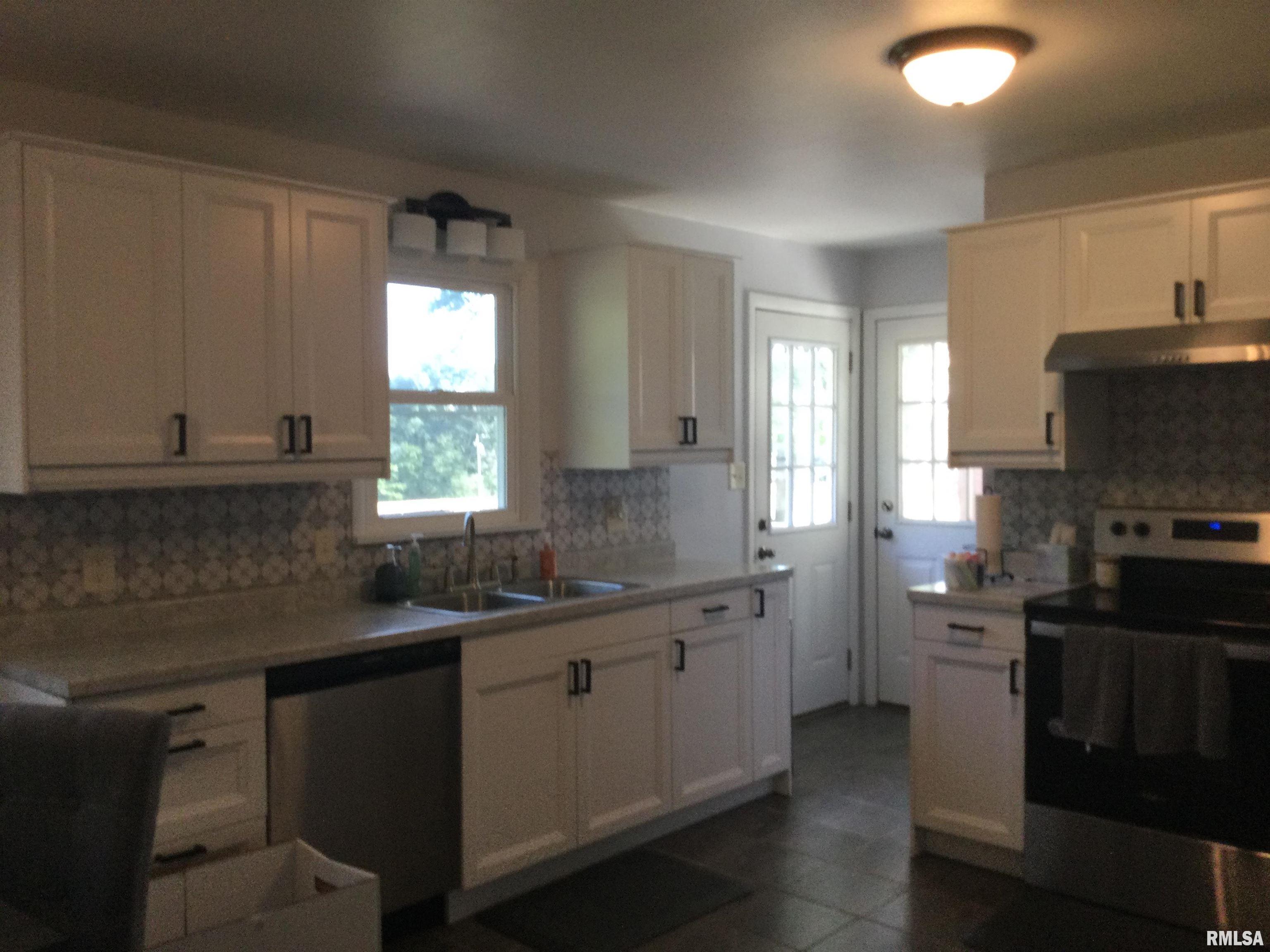 218 Williford Road Jonesboro, IL 62952 - Photo 6 of 22