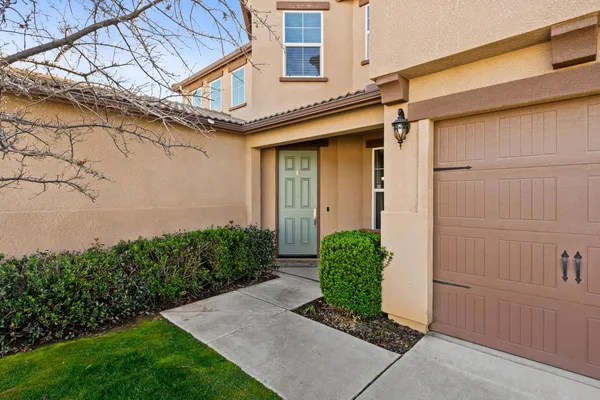 $735,000 | 1814 North Notting Hill Lane, Clovis, CA 93619