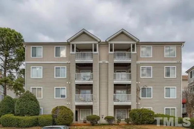 $650 | 1221 University Court, Unit 102, Raleigh, NC 27606