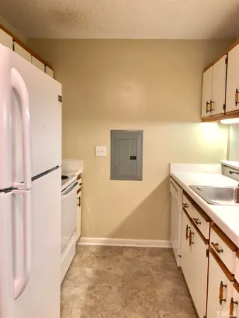 $650 | 1221 University Court, Unit 102, Raleigh, NC 27606