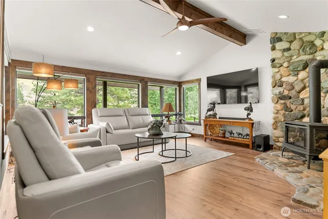 $1,500,000 | 14 Maverick Lane, Carlton, WA 98814