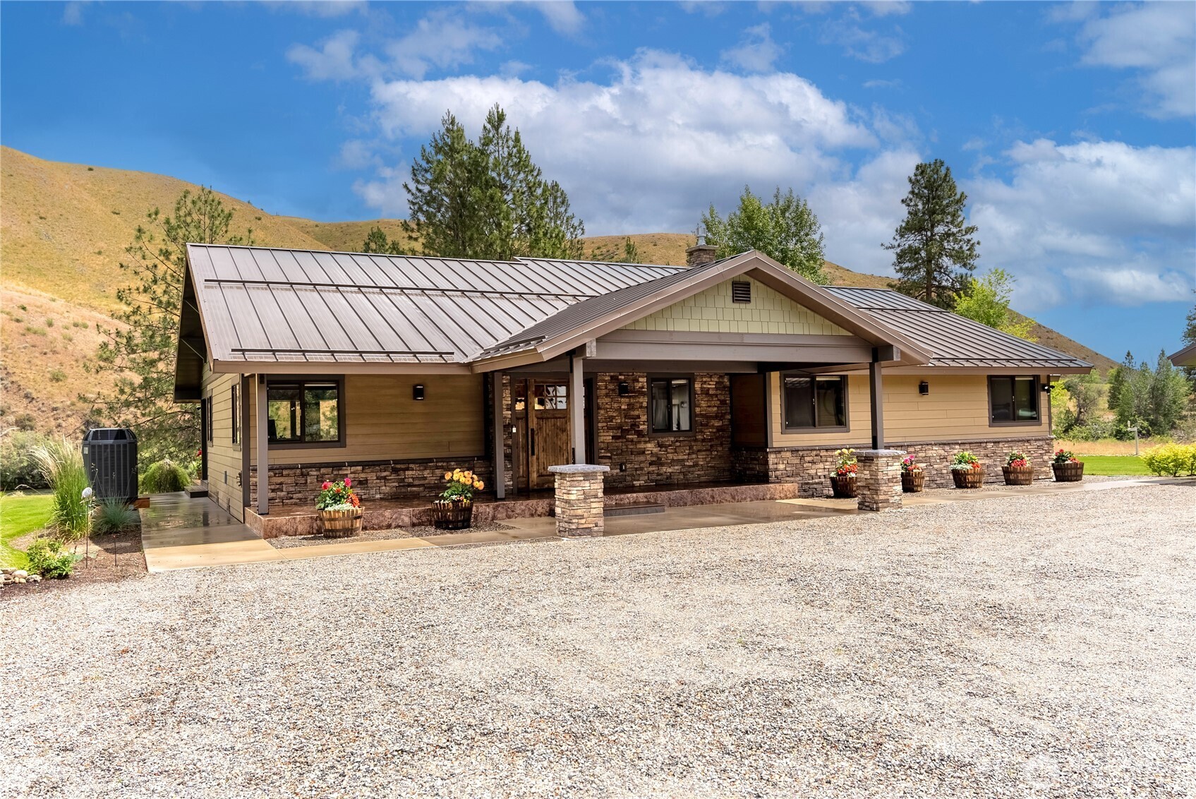 14 Maverick Lane Carlton, WA 98814 - Photo 3 of 40