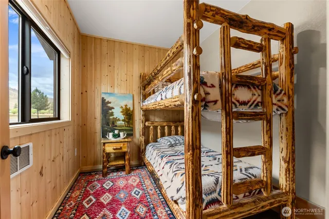 $1,500,000 | 14 Maverick Lane, Carlton, WA 98814