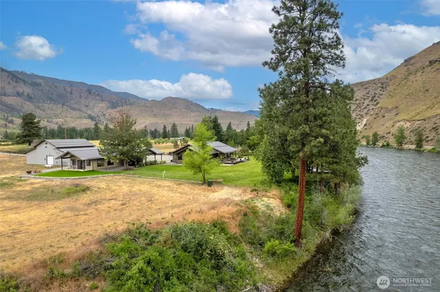 $1,500,000 | 14 Maverick Lane, Carlton, WA 98814