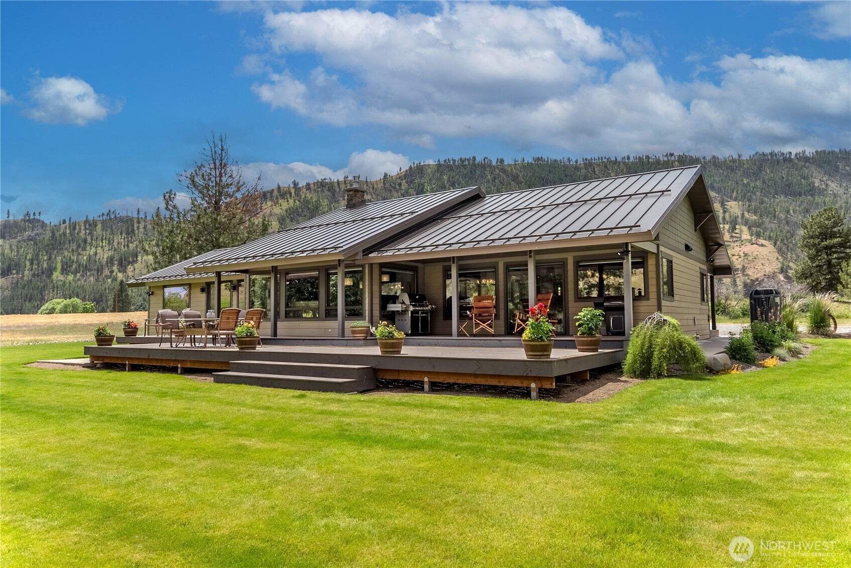 14 Maverick Lane Carlton, WA 98814 - Photo 4 of 40