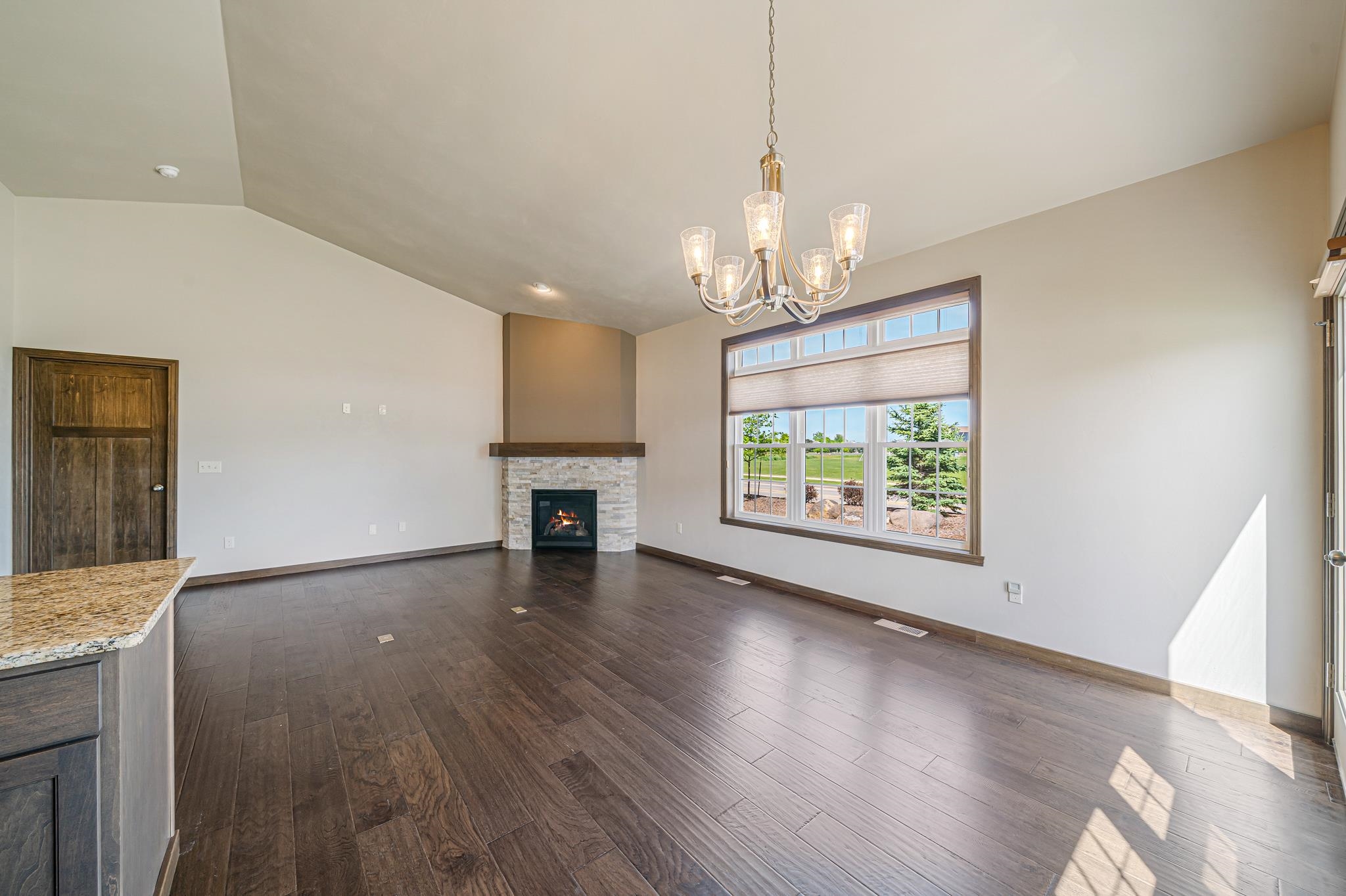 3758 North Wayside Lane Appleton, WI 54913 - Photo 12 of 40