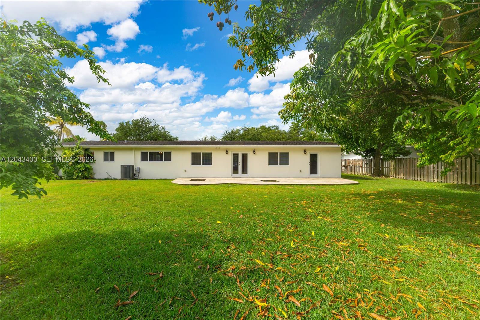 8255 Southwest 134th Street Pinecrest, FL 33156 - Photo 3 of 28