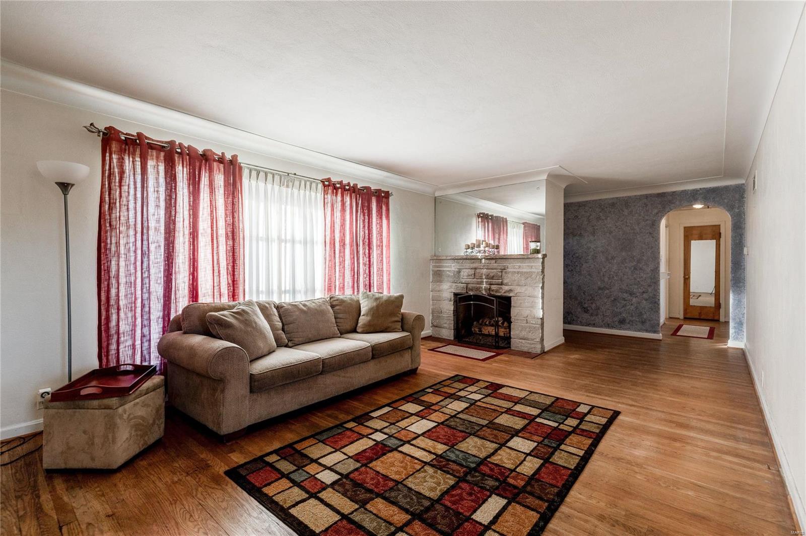 4216 Fee Fee Road Bridgeton, MO 63044 - Photo 8 of 17 Gallery Image 8
