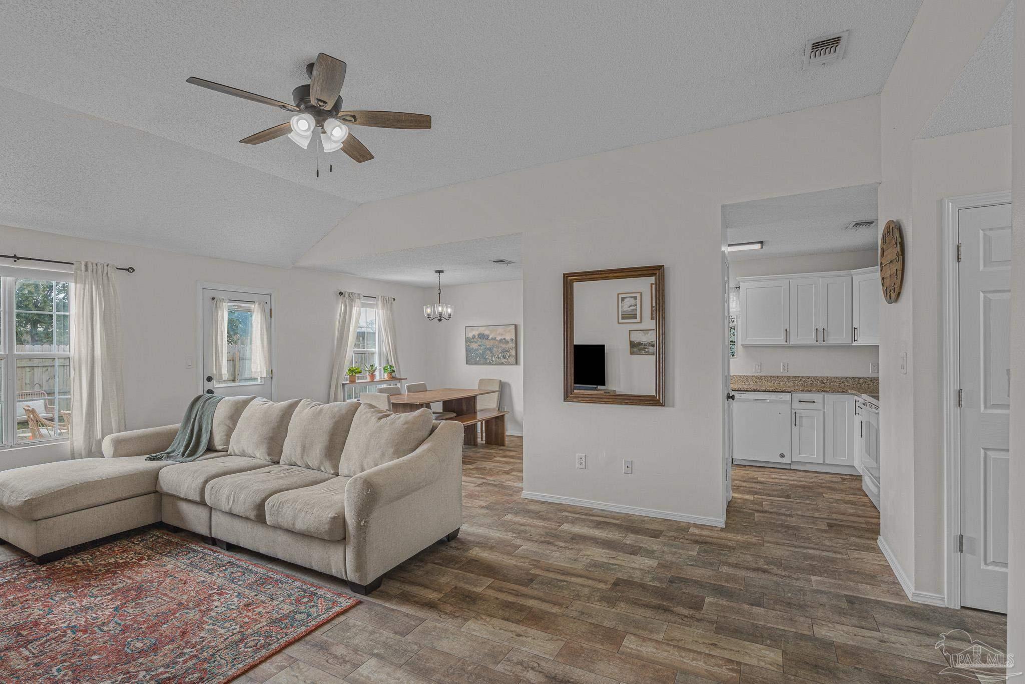 2285 Estate Circle Navarre, FL 32566 - Photo 12 of 41