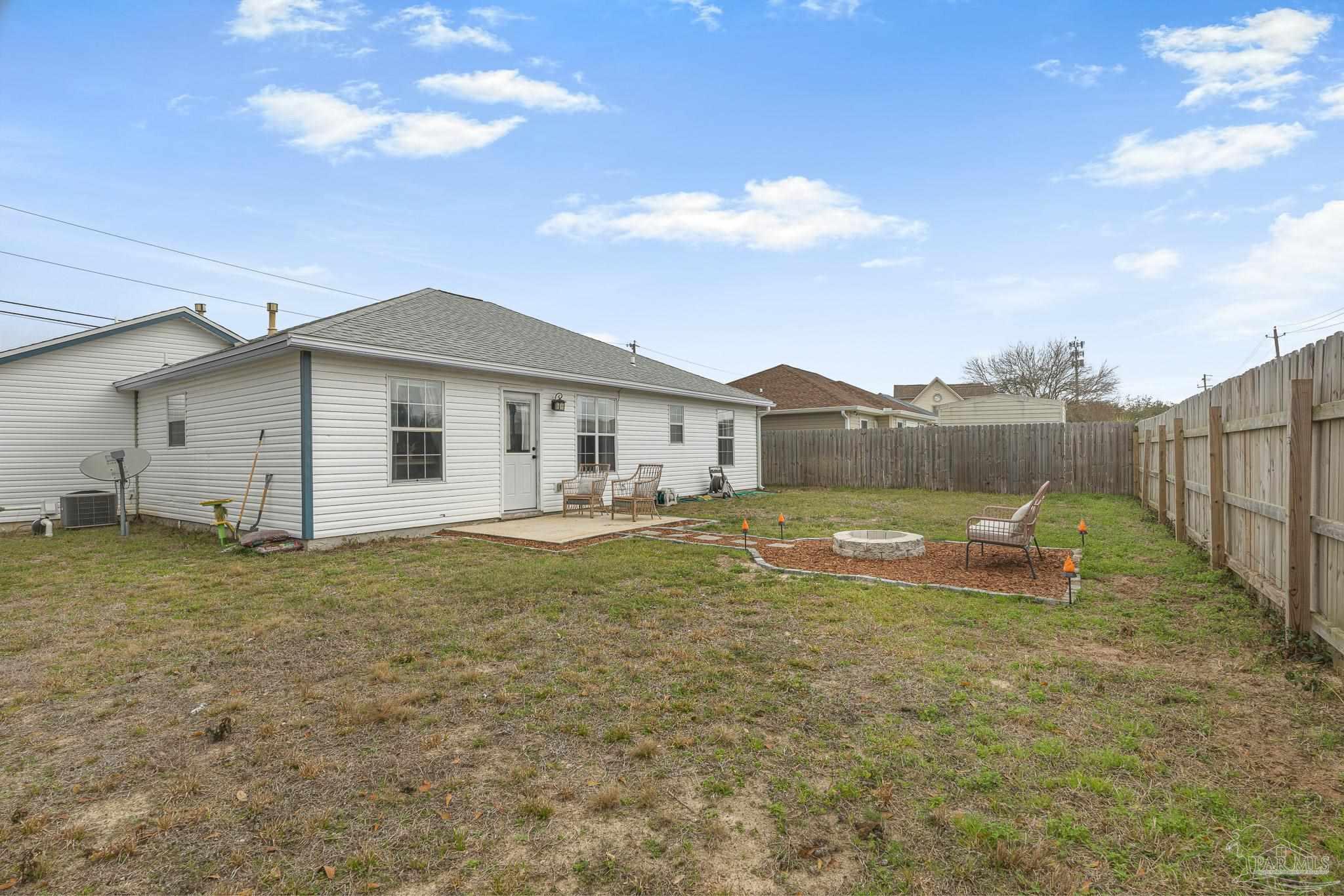 2285 Estate Circle Navarre, FL 32566 - Photo 39 of 41