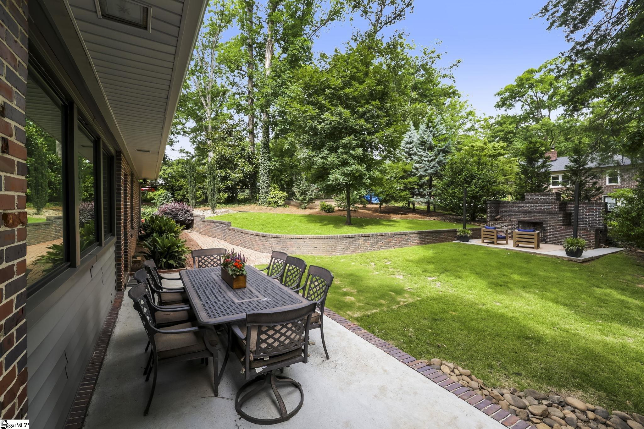 211 Grace Avenue Easley, SC 29640 - Photo 11 of 40