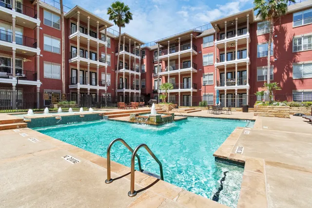 a building view with outdoor space
