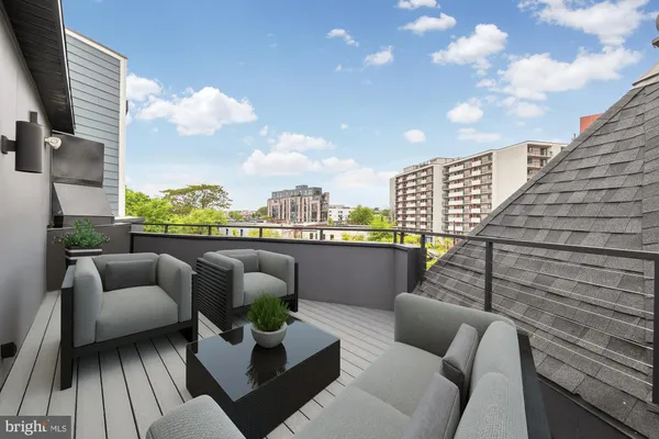 $5,500 | 1451 Maryland Avenue Northeast, Unit PH, Washington, DC 20002