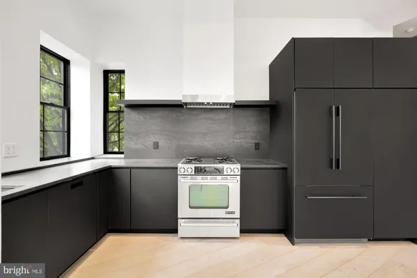 $5,500 | 1451 Maryland Avenue Northeast, Unit PH, Washington, DC 20002