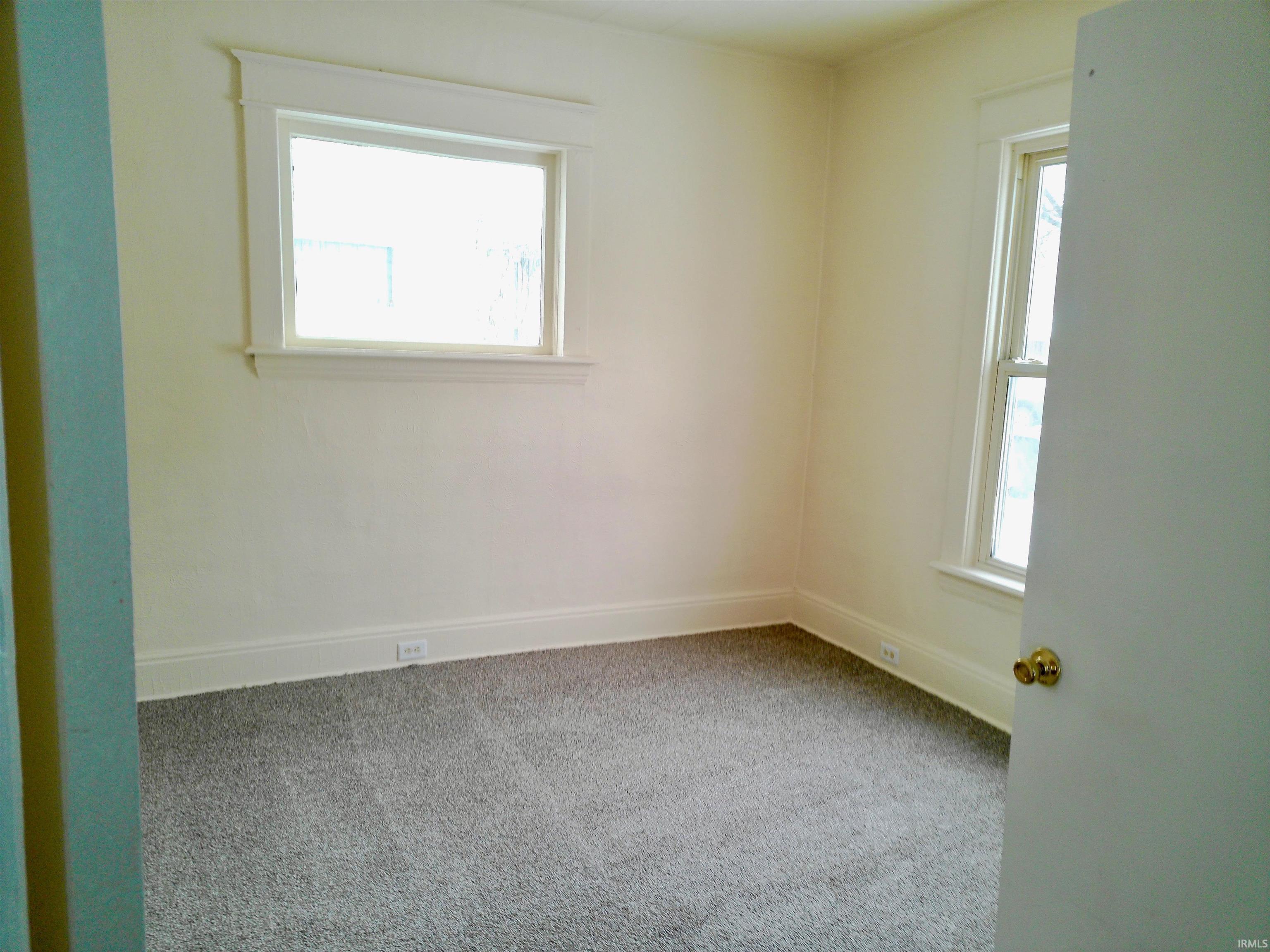 1113 East Donald Street South Bend, IN 46613 - Photo 4 of 12