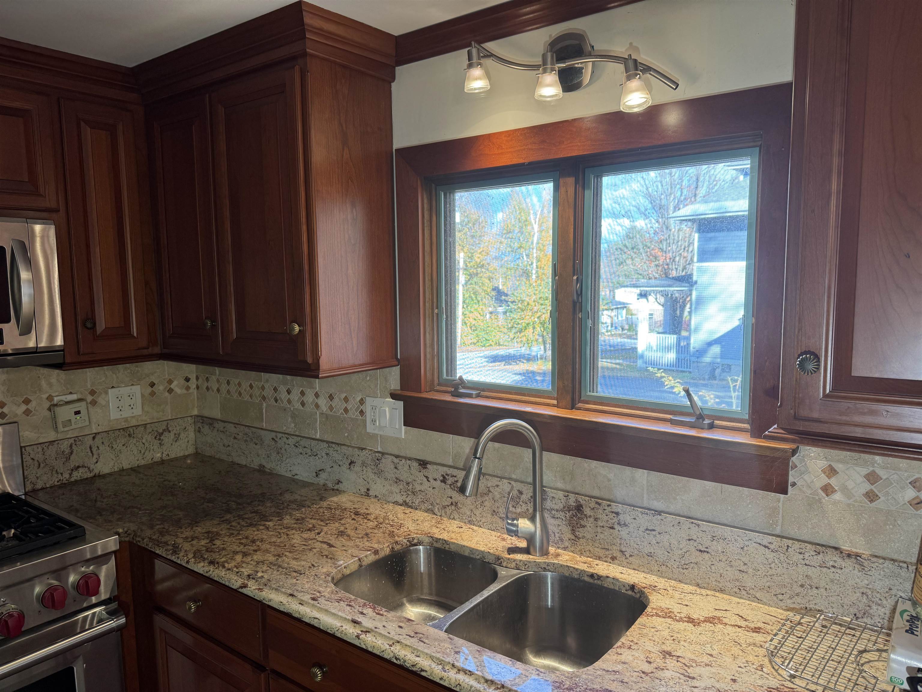 22 Bible Hill Road Claremont, NH 03743 - Photo 3 of 25