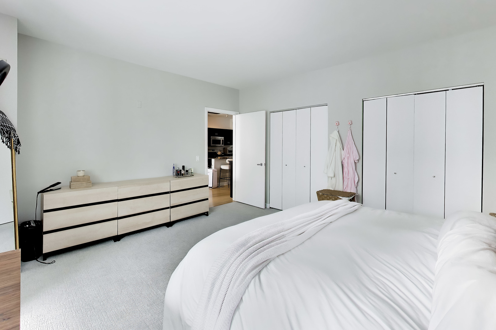 8 East Randolph Street, Unit 1602 Chicago, IL 60601 - Photo 19 of 35