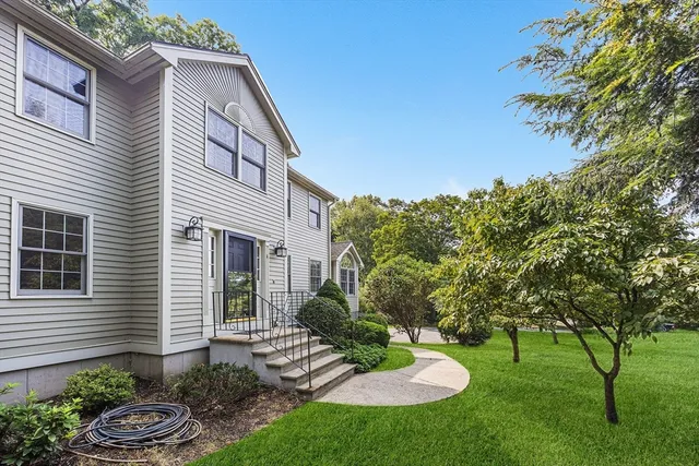 $1,099,898 | 4 Barberry Lane, West Newbury, MA 01985