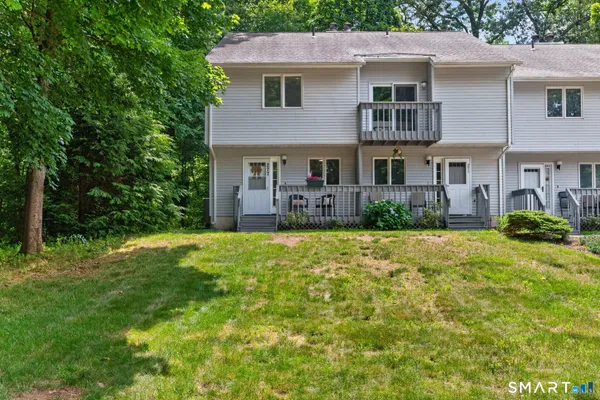 $299,900 | 277 New Britain Avenue, Unit 277, Farmington, CT 06085
