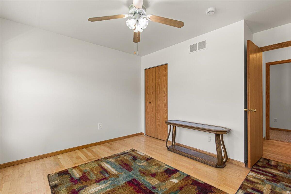 2350 East Sandy Acre Road West Bend, WI 53090 - Photo 27 of 42 Bedroom