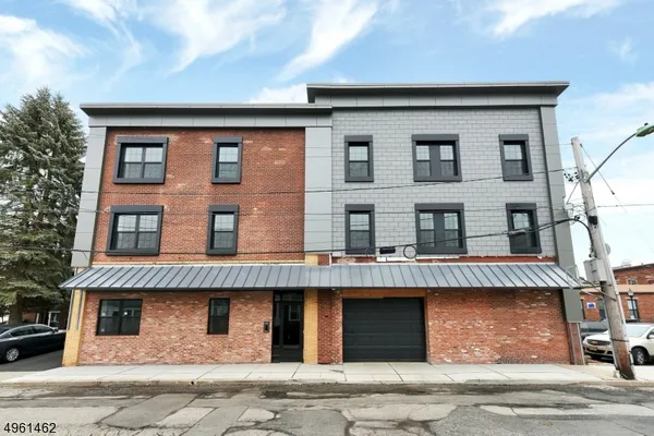 $3,500 | 8 Personette Street, Unit 6, Caldwell, NJ 07006