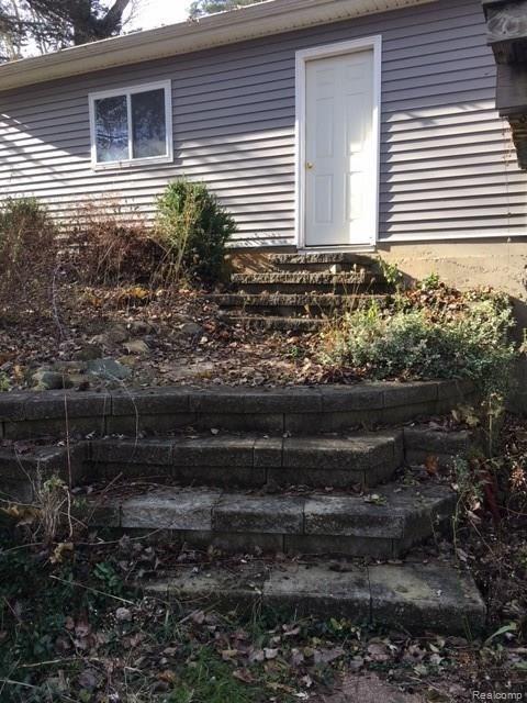 1400 North Maple Leaf Road Lapeer, MI 48446 - Photo 18 of 21