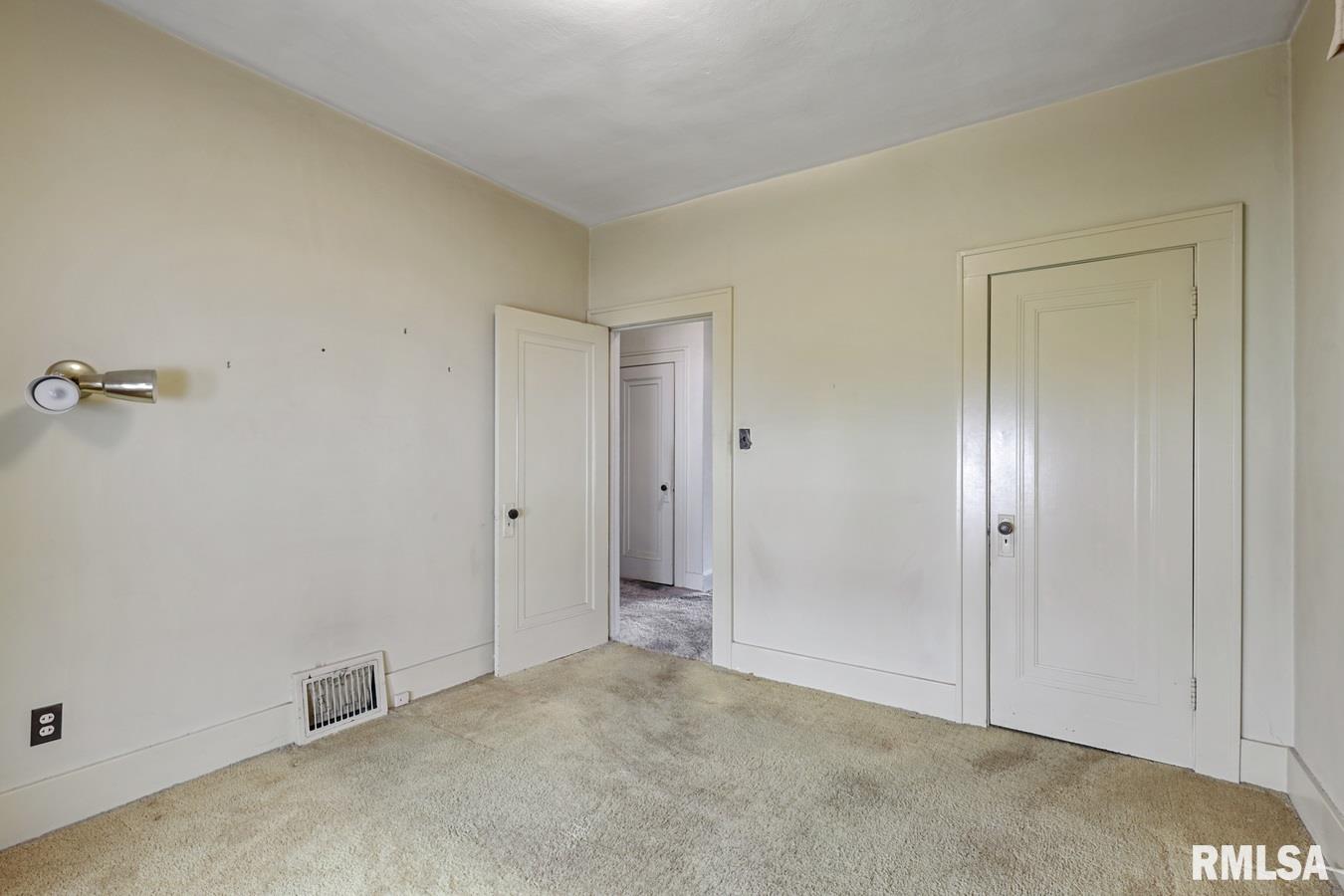 1736 South Walnut Street Springfield, IL 62704 - Photo 11 of 19