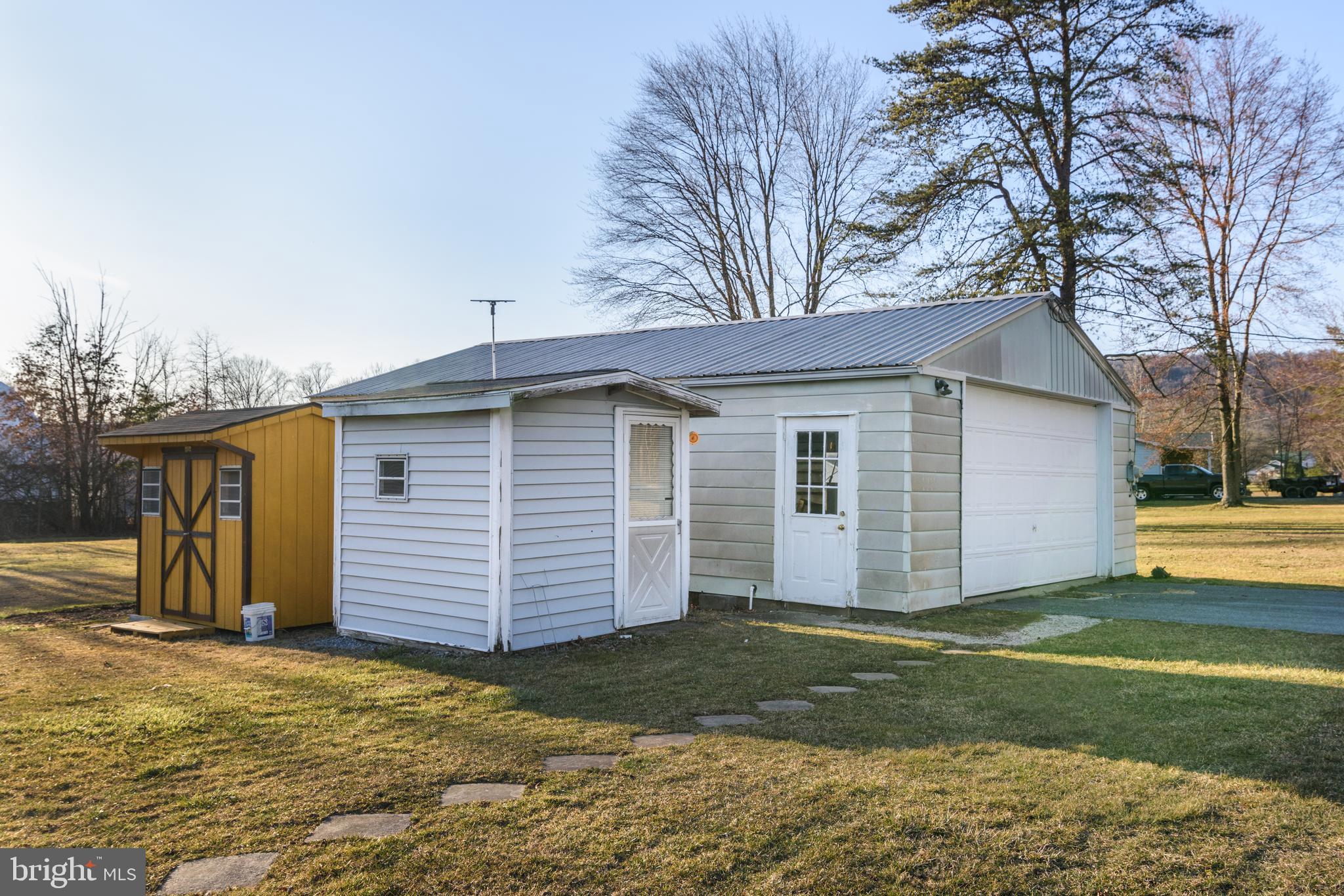 204 Cliff Road Grantville, PA 17028 - Photo 7 of 23 Gallery Image 7