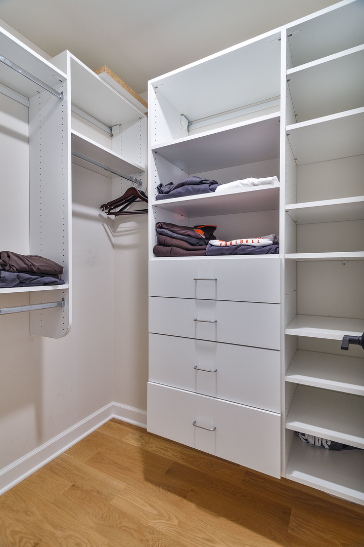 1263 Shermer Road Northbrook, IL 60062 - Photo 20 of 33 a view of an empty walk in closet