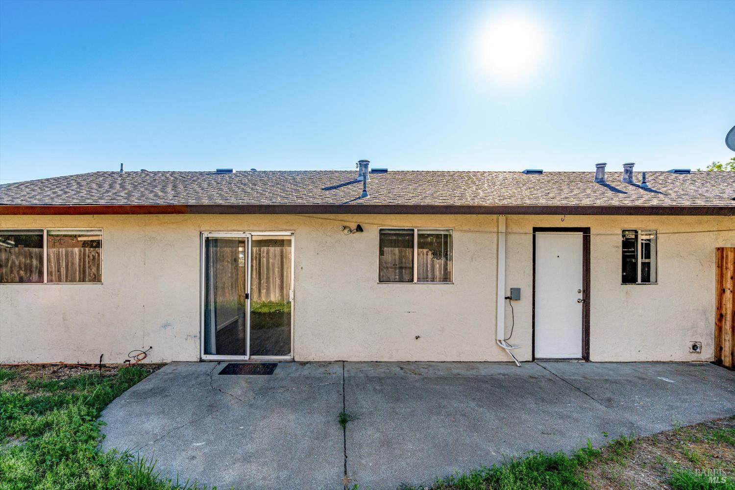 2559-2561 Northcoast Street Santa Rosa, CA 95403 - Photo 33 of 35