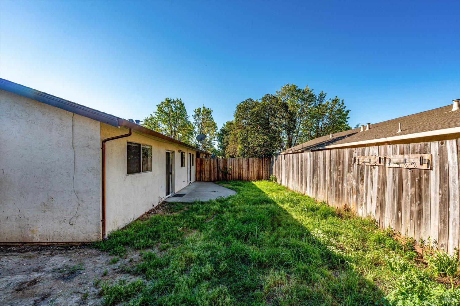 2559-2561 Northcoast Street Santa Rosa, CA 95403 - Photo 34 of 35