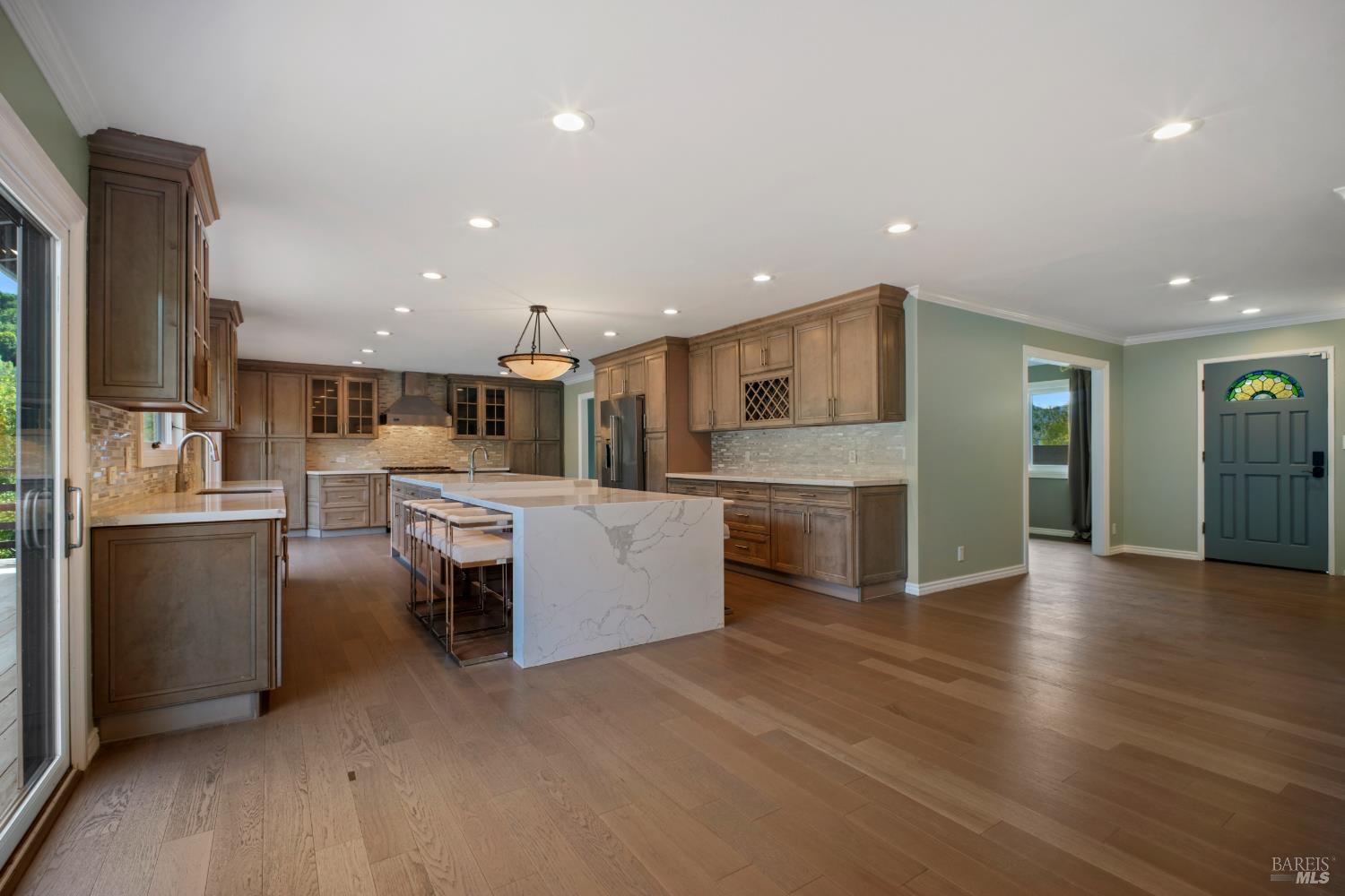 62 Oakdale Avenue San Rafael, CA 94901 - Photo 14 of 44