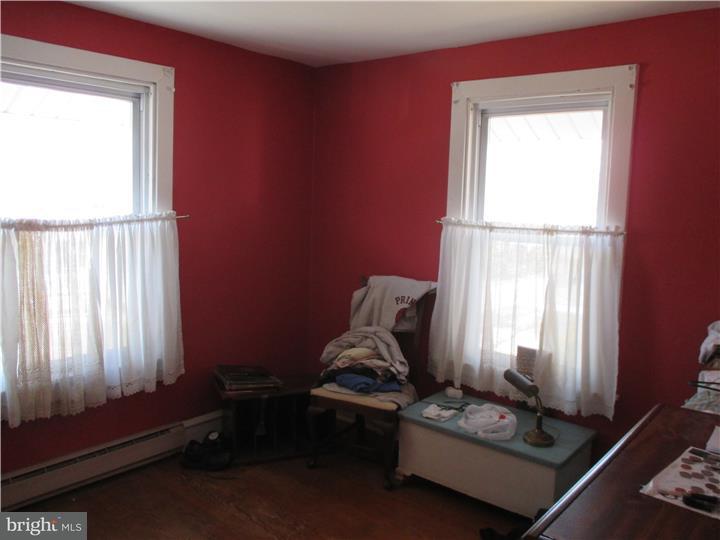 15 Spring Street Penns Grove, NJ 08069 - Photo 8 of 13 Gallery Image 8