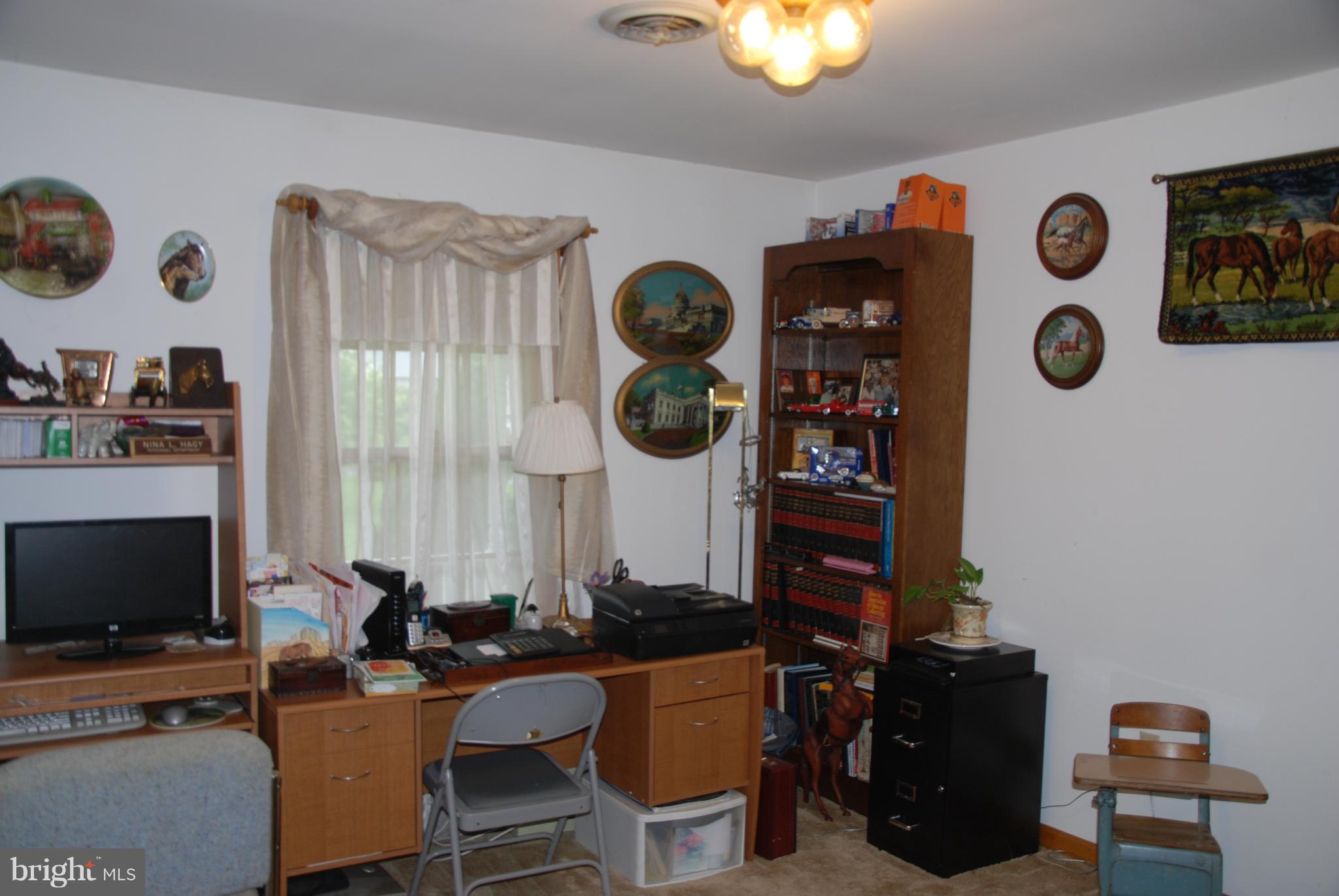 4775 South Reyburn Court Mount Airy, MD 21771 - Photo 10 of 26 Bedroom