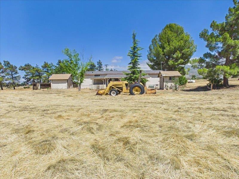 37589 Montezuma Valley Road Ranchita, CA 92066 - Photo 38 of 43 a view of a outdoor space with a house