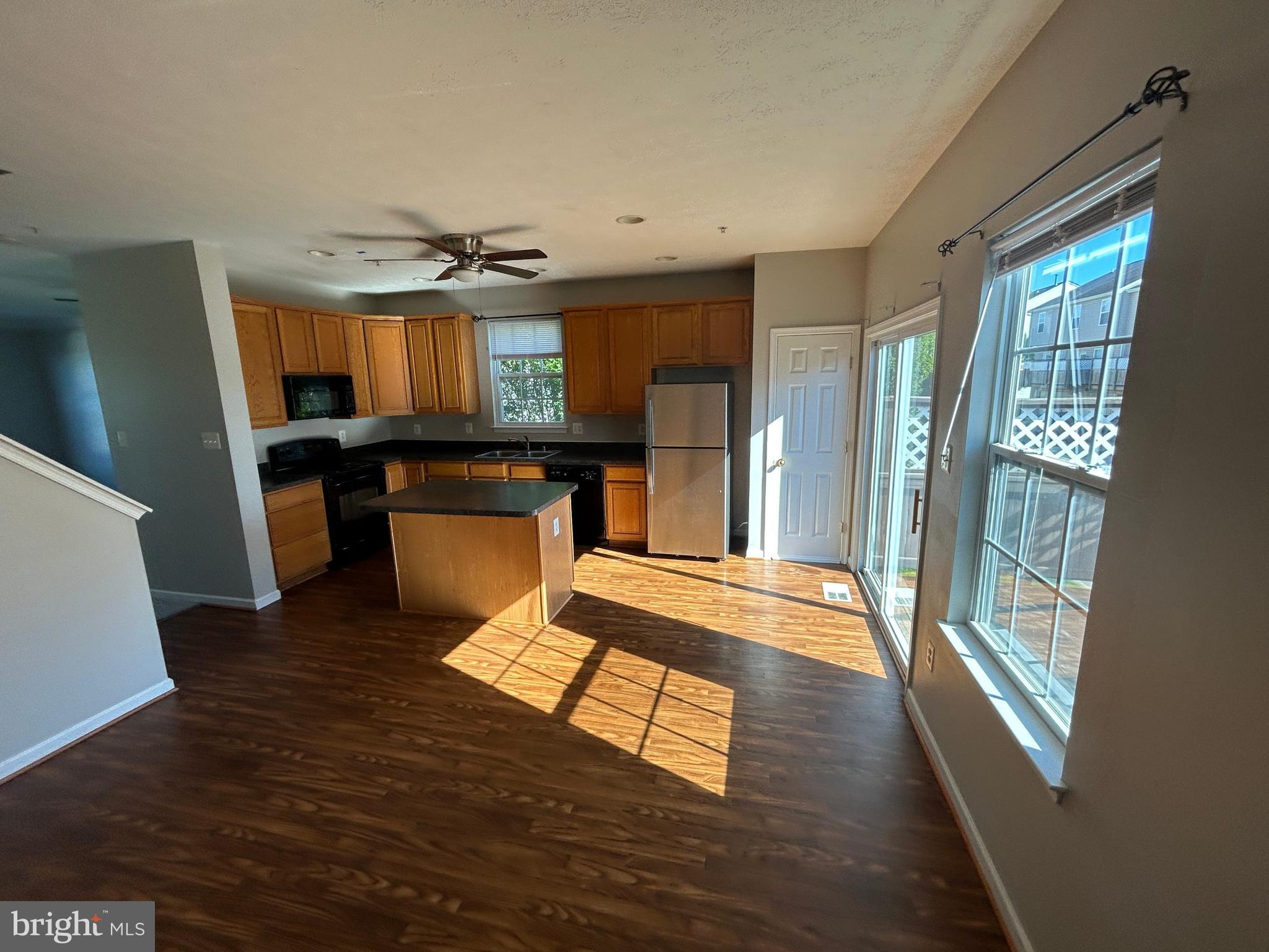 877 Middle River Road Middle River, MD 21220 - Photo 10 of 20 Kitchen