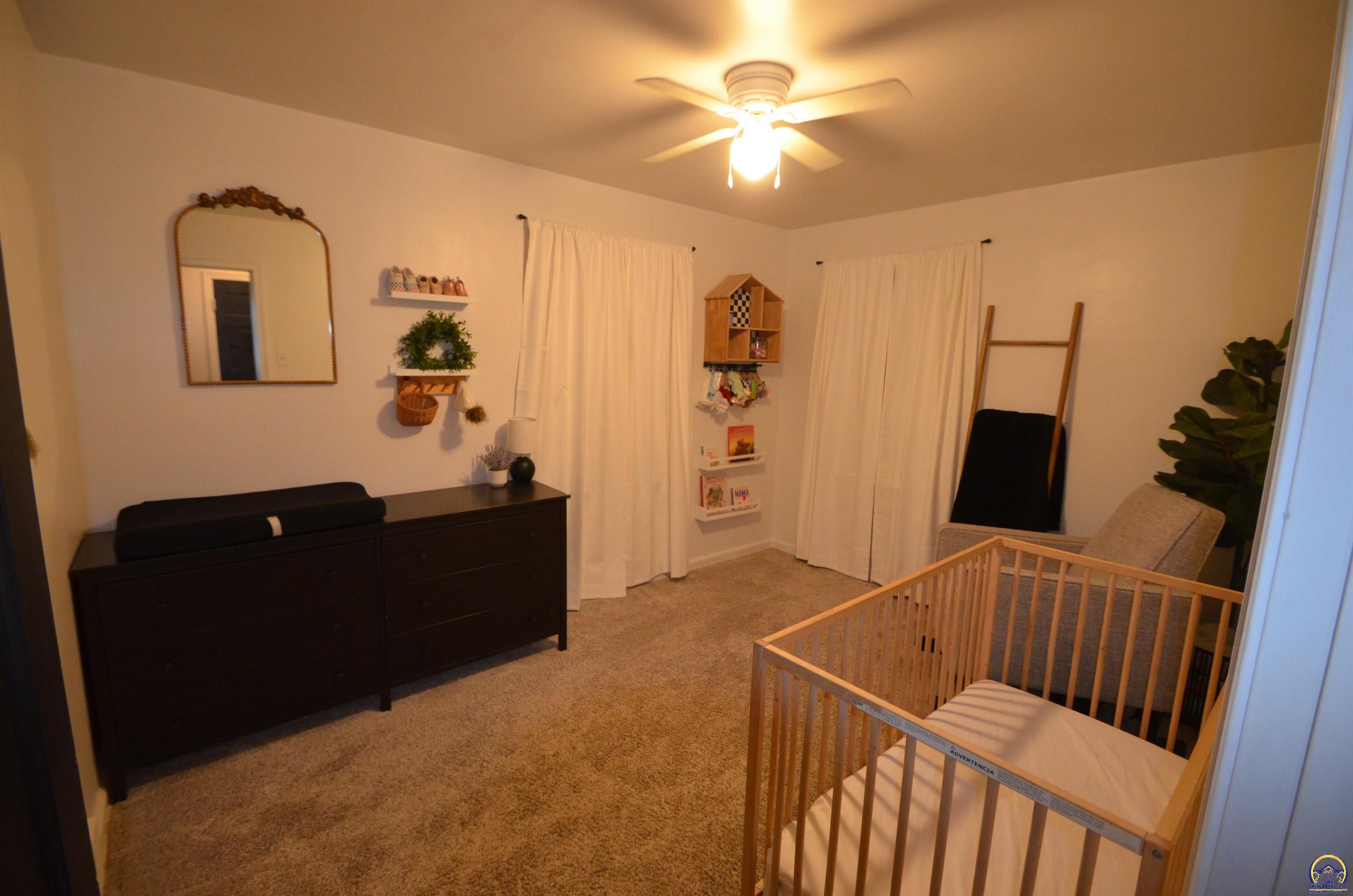 3513 Southwest York Way Topeka, KS 66604 - Photo 9 of 16