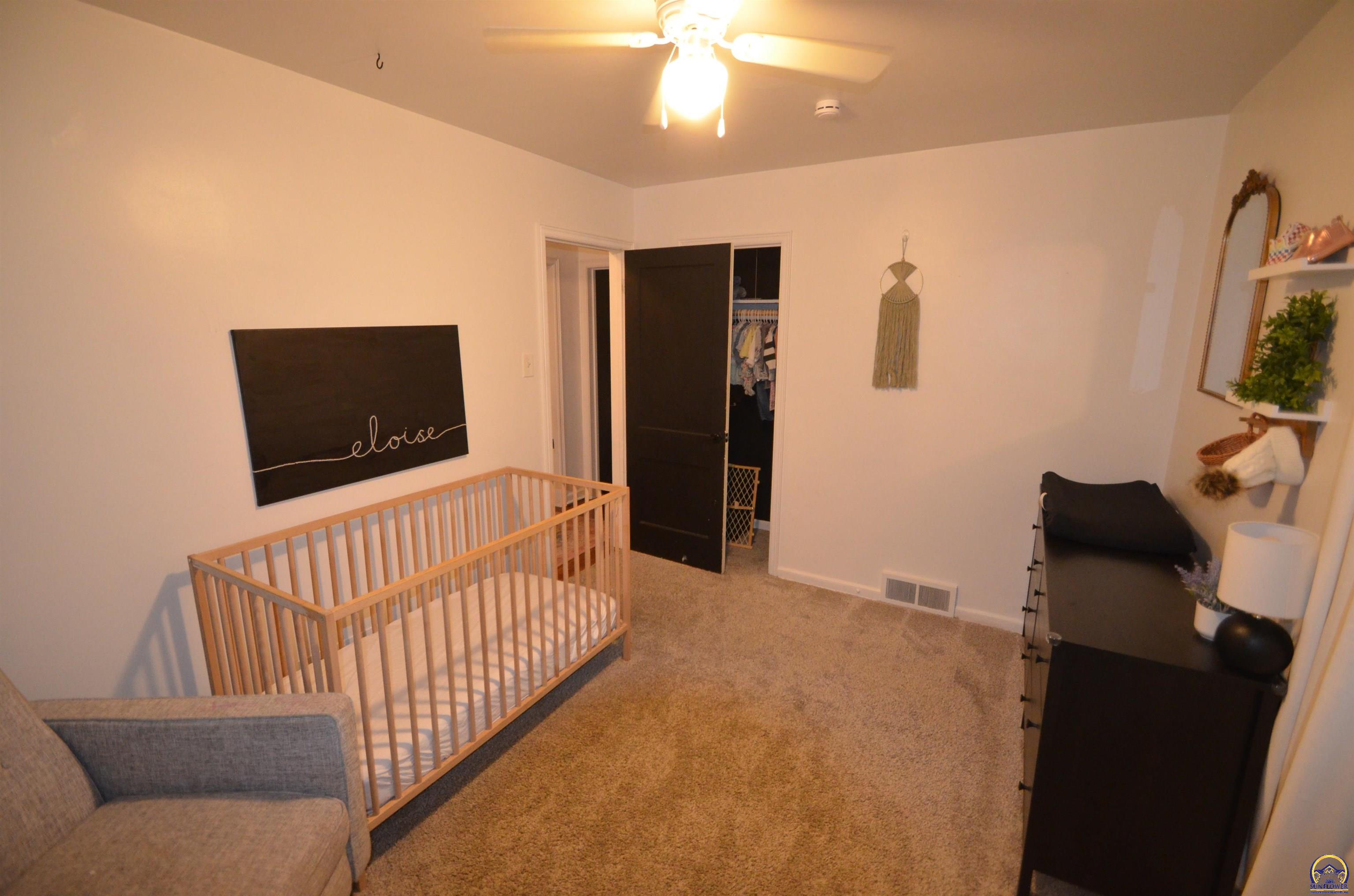 3513 Southwest York Way Topeka, KS 66604 - Photo 10 of 16