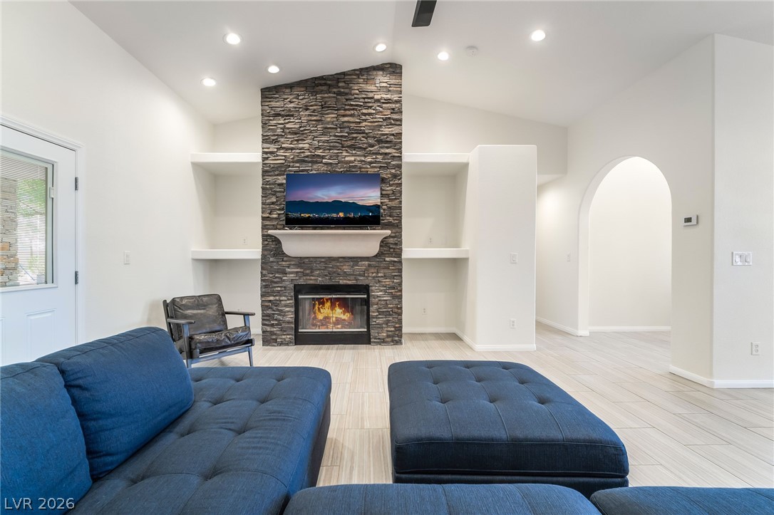 10380 Gilespie Street Las Vegas, NV 89183 - Photo 9 of 40 Gallery Image 9