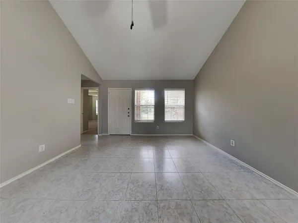 $2,395 | 5513 Marina Drive, Denton, TX 76208
