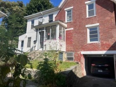 80 Mulberry Place Worcester, MA 01605 - Photo 2 of 22