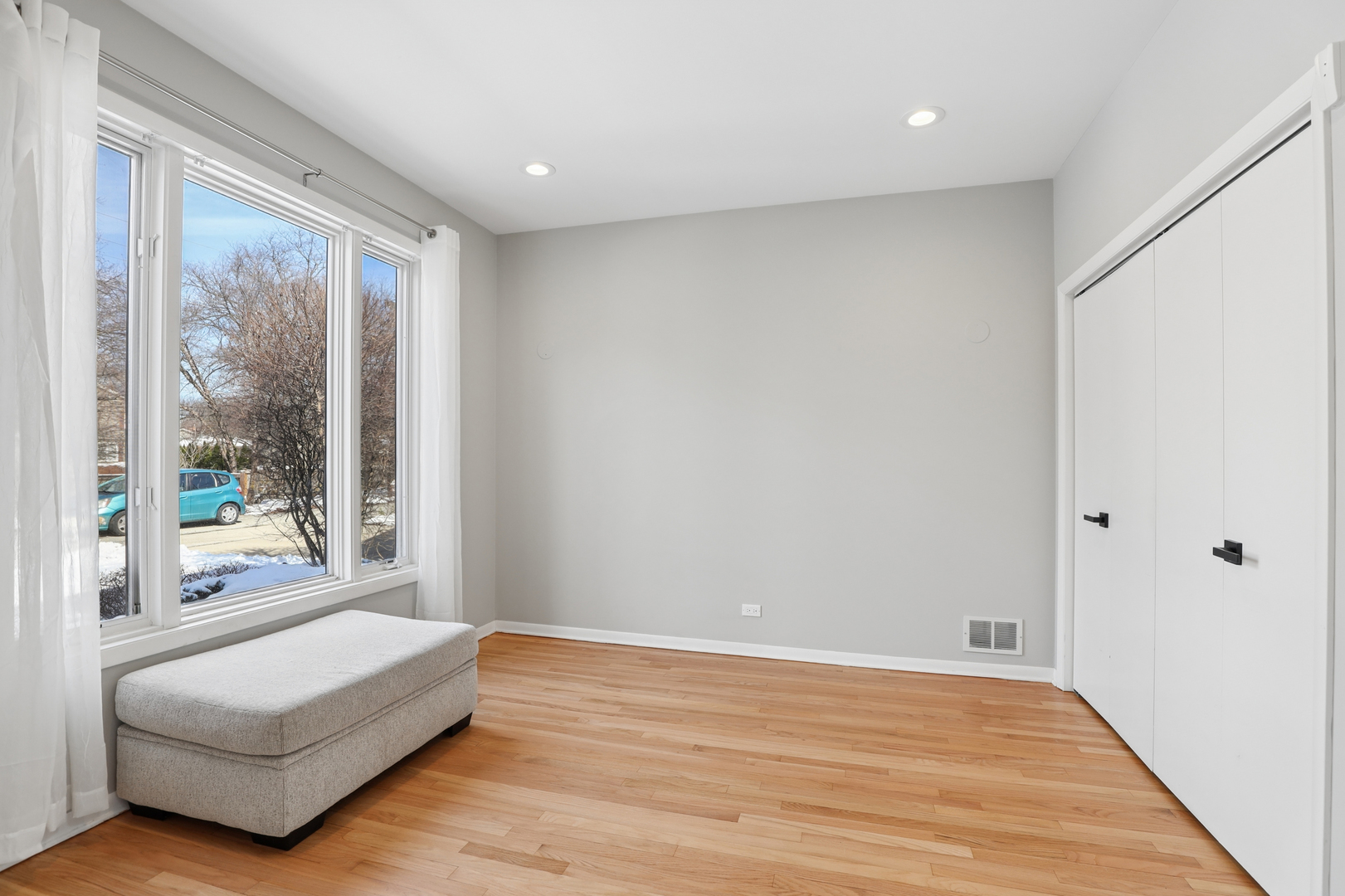980 Half Day Road Highland Park, IL 60035 - Photo 19 of 37 Gallery Image 19