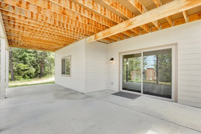 $1,000,000 | 15415 North Timbercrest Lane, Mead, WA 99021