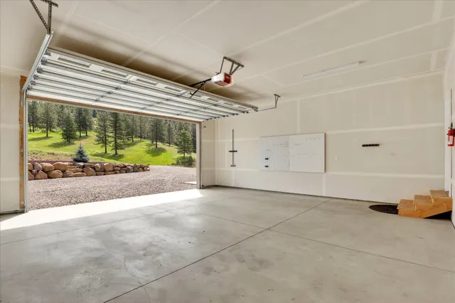 $1,000,000 | 15415 North Timbercrest Lane, Mead, WA 99021