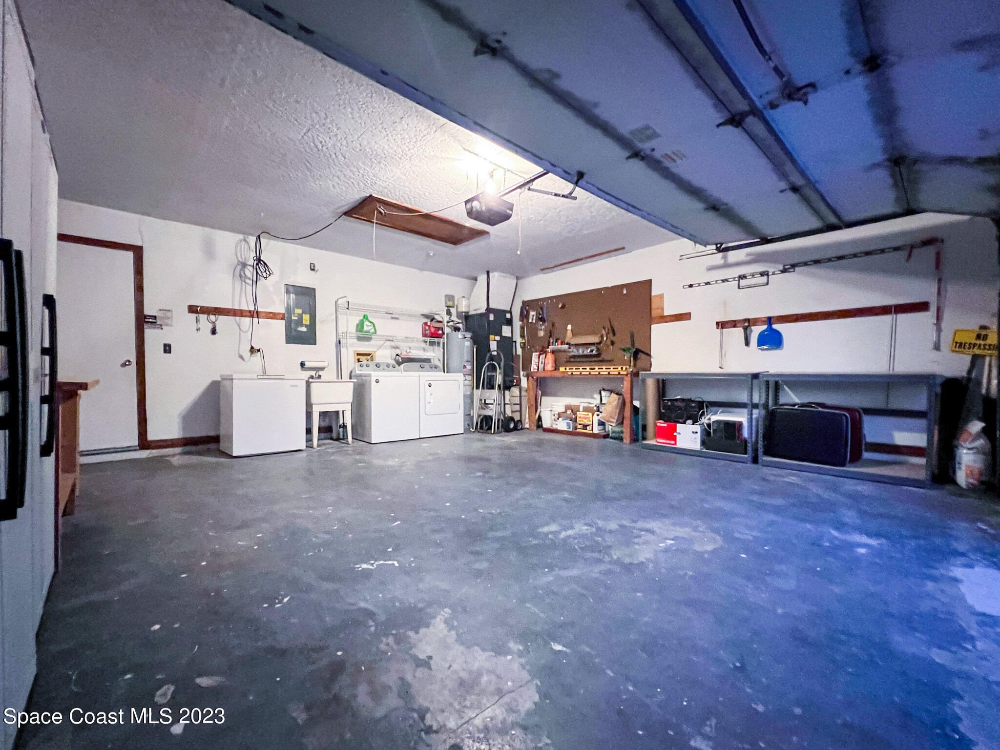 411 Trier Road Northwest Palm Bay, FL 32907 - Photo 23 of 24 Garage