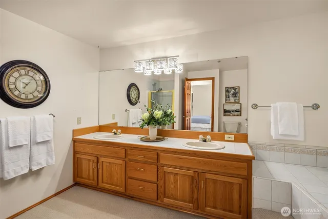 $650,000 | 609 7th Avenue North, Unit B204, Edmonds, WA 98020