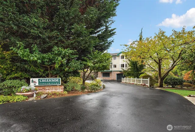 $650,000 | 609 7th Avenue North, Unit B204, Edmonds, WA 98020