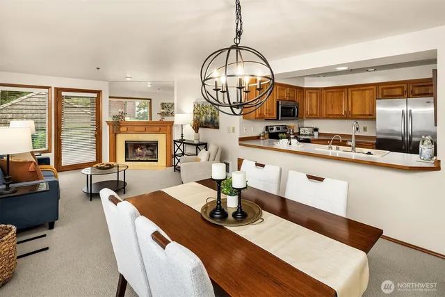 $650,000 | 609 7th Avenue North, Unit B204, Edmonds, WA 98020