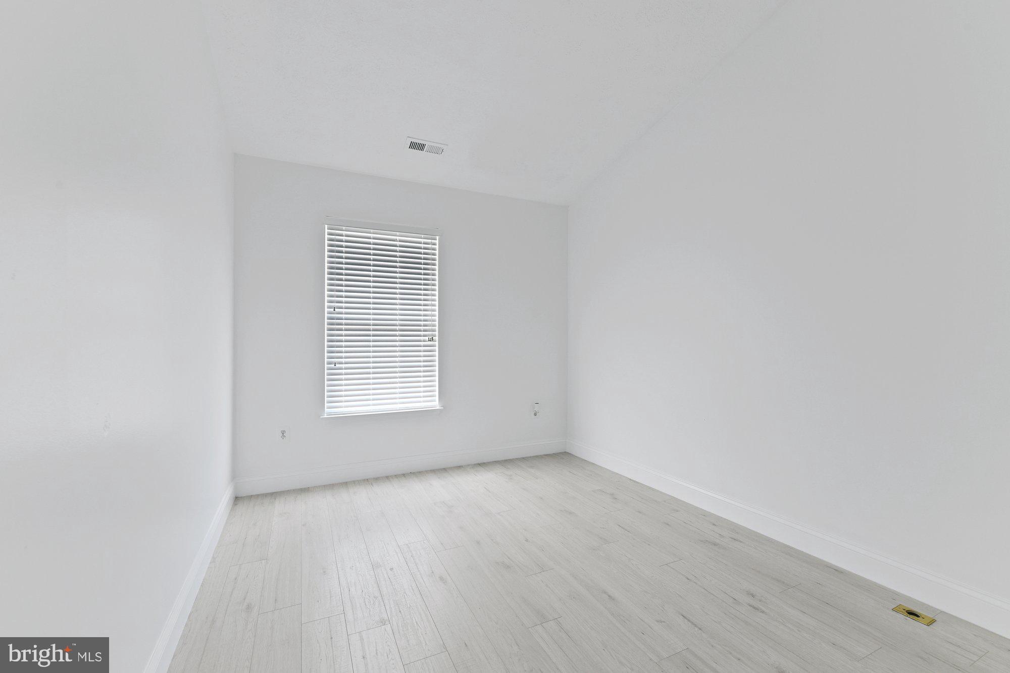 827 Middle River Road Baltimore, MD 21220 - Photo 18 of 29 Bedroom #3