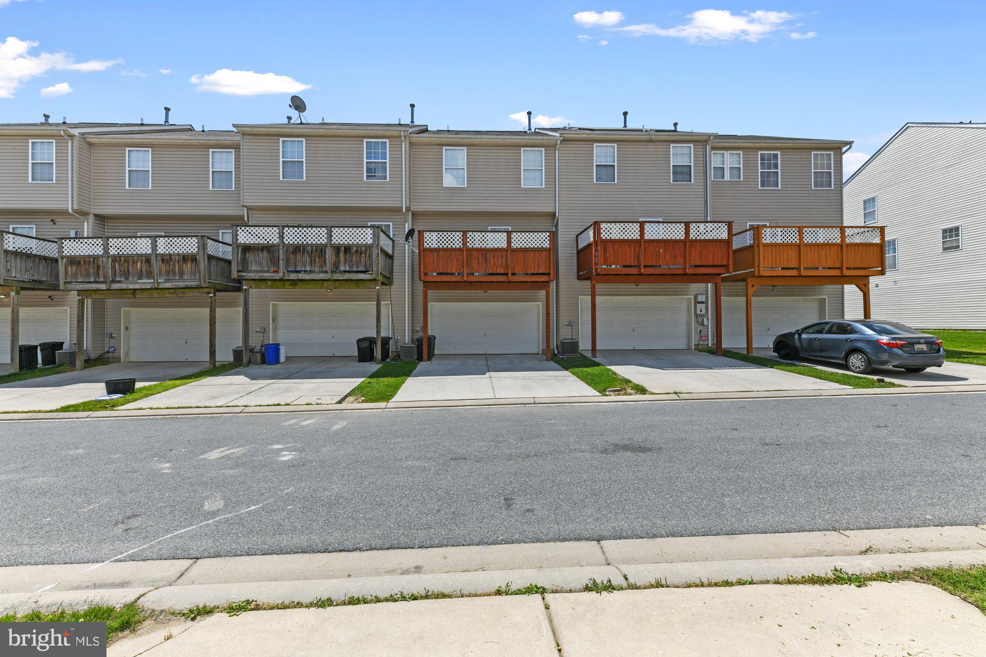827 Middle River Road Baltimore, MD 21220 - Photo 25 of 29 2 car garage with auto opener